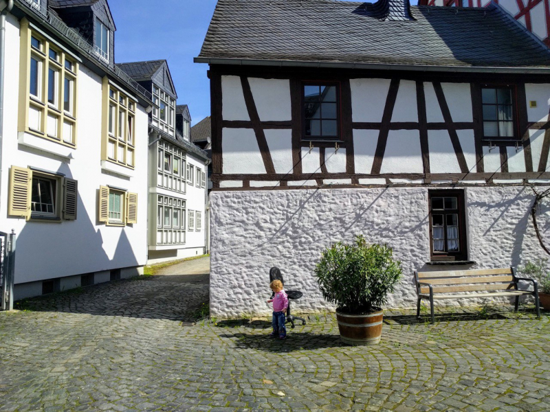 Германия – Франция с двухлетним ребёнком в апреле 2018-го года