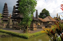 Детские каникулы в сезон дождей