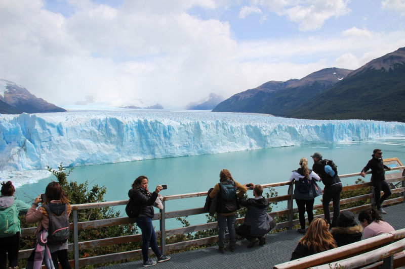 В Аргентину, на край света на 2 недели: от Буэнос-Айреса до Ушуайи. В водопадах Игуасу промокли, по леднику Перито-Морено лазали, пингвинов посещали!