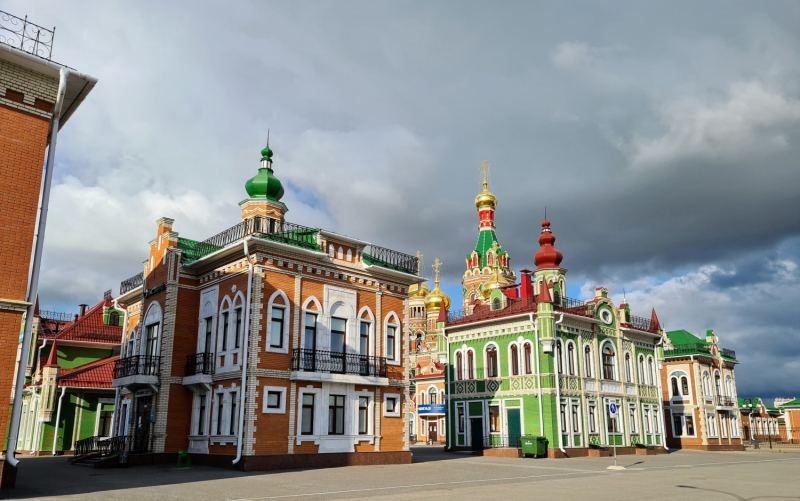 Реки – вместо морей, усадьбы – вместо замков, Россия - вместо Испании (Москва, Н. Новгород, Йошкар-Ола, Казань, Тольятти, Самара, Чебоксары)