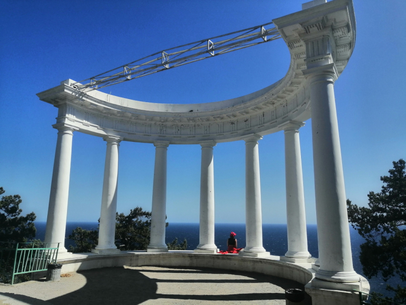 Одна отчаянная блондинка и 15 дней в Крыму. После прочтения ты точно начнешь собирать чемодан