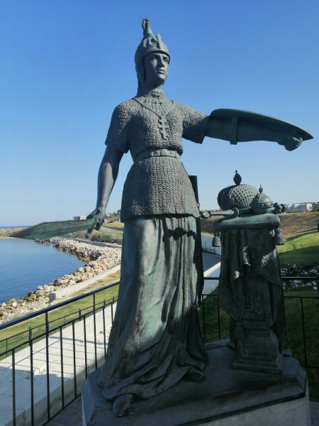 Одна отчаянная блондинка и 15 дней в Крыму. После прочтения ты точно начнешь собирать чемодан