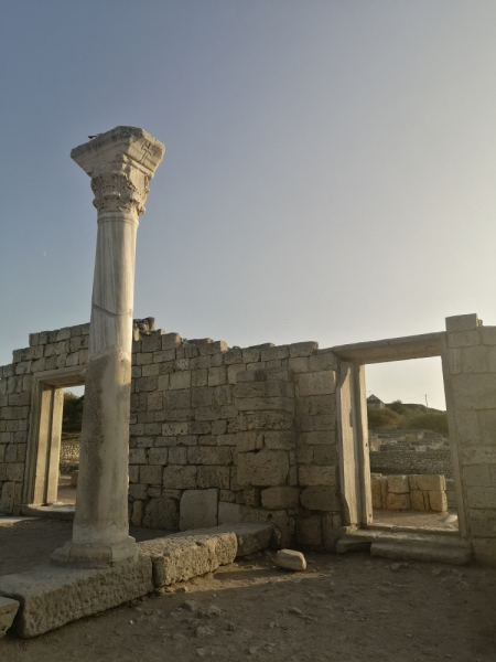 Одна отчаянная блондинка и 15 дней в Крыму. После прочтения ты точно начнешь собирать чемодан