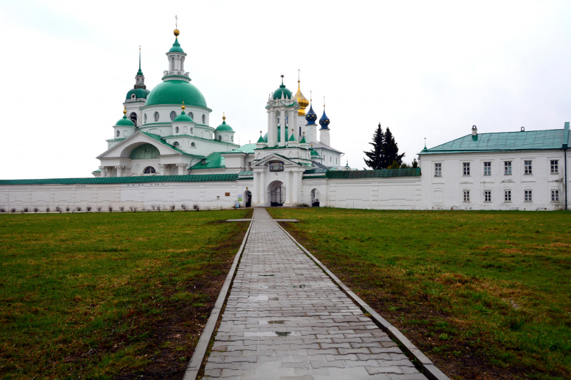 Ростов и Переславль-Залесский в дождь и снег. Апрель 2021