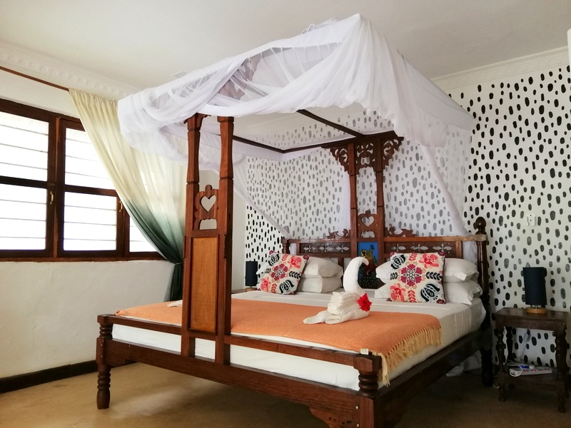 Zanzibaras automobiliu. Kizimkazi-Paje-Matemwe-Chuini-Stone Town. 