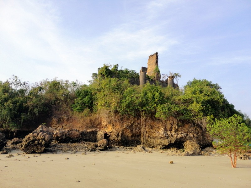 Zanzibaras automobiliu. Kizimkazi-Paje-Matemwe-Chuini-Stone Town. 