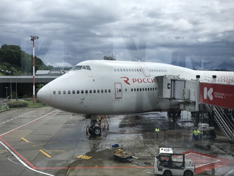 Сочи-Парк/отель Богатырь vs DisneyShanghai/Toy Story hotel