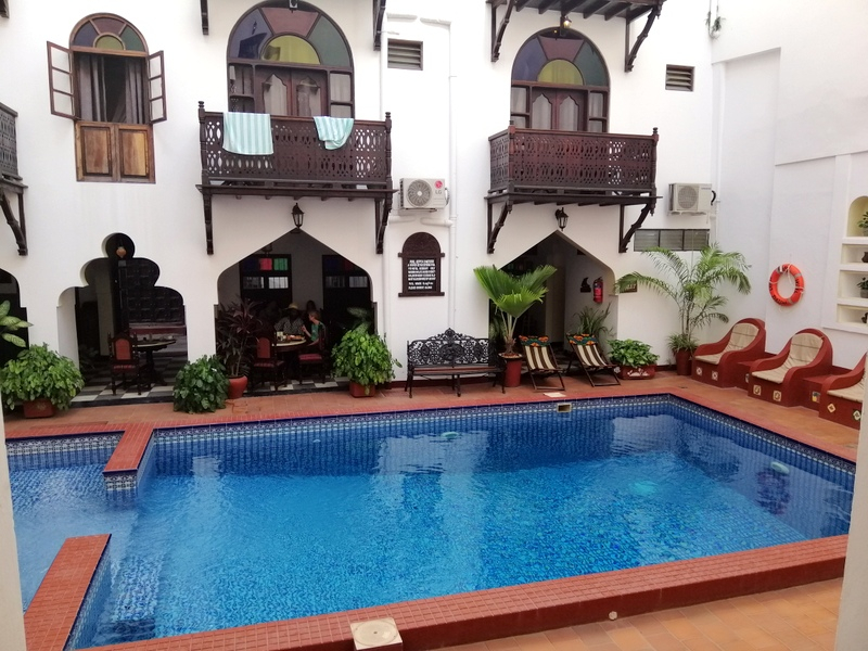Zanzibaras automobiliu. Kizimkazi-Paje-Matemwe-Chuini-Stone Town. 