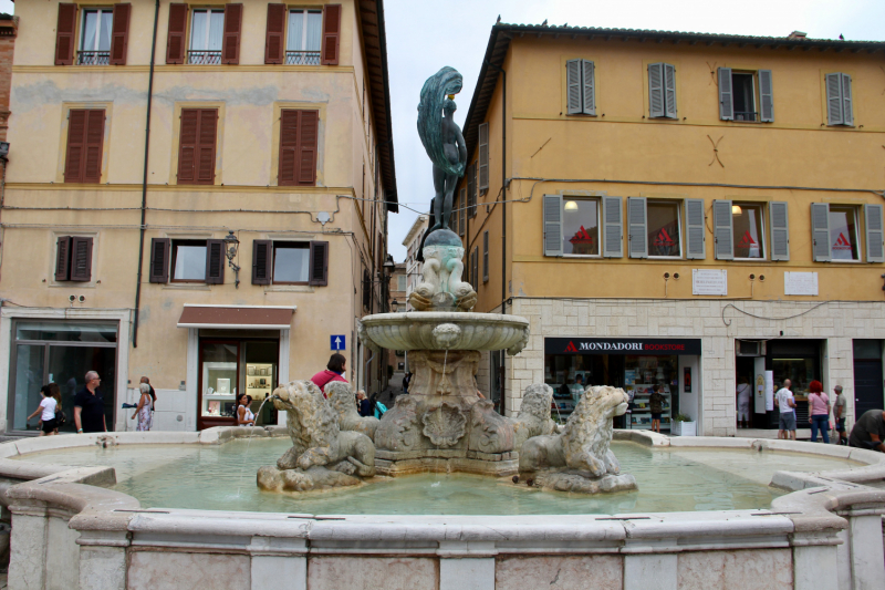 Путешествия дилетантов. Внезапная Италия.