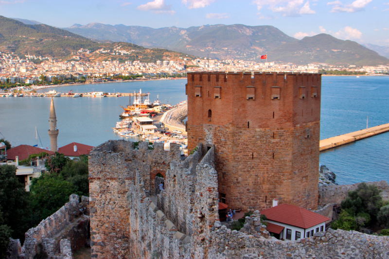 Турция на автомобиле: Анталия, Аланья, Памуккале, Кападокия, Стамбул и другие великолепные города Турции.
