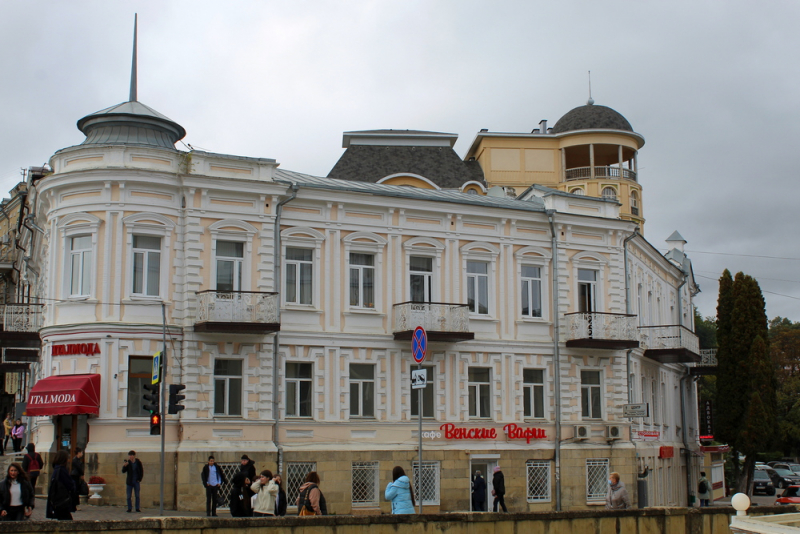 Кисловодск. На ул. Мира