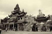 Хэллоу БаБай или Декабрьский Вьетнам (2011), Фото Траффик