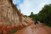 Хэллоу БаБай или Декабрьский Вьетнам (2011), Фото Траффик