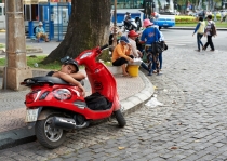 Хэллоу БаБай или Декабрьский Вьетнам (2011), Фото Траффик