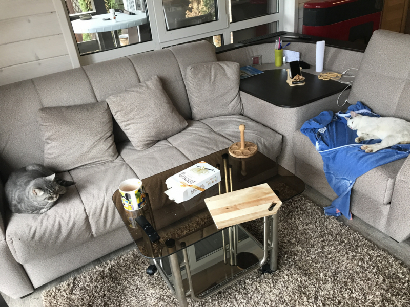 Машка едет за границу