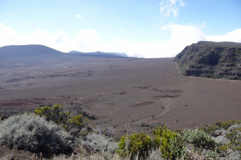 Маврикий умер (ковид), да здравствует Реюньон! Вместо пляжа лезем в горы