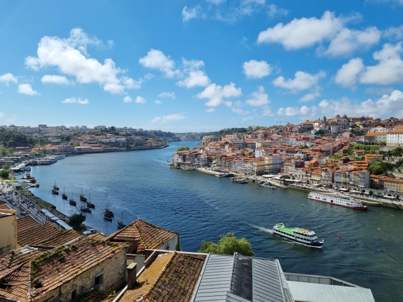 Из Порто в Порто с порто. С 15 по 28 апреля 2022. Porto - Douro Valley - Serra da Estrela - Tomar - Nazare - Obidos - Palace do Bussaco - Porto