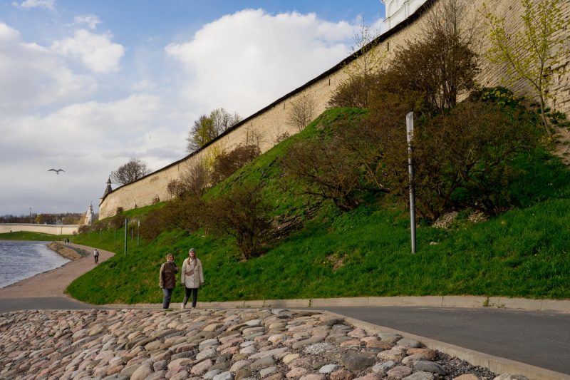 По Северо-Западным областям: от Изборска до Выборга