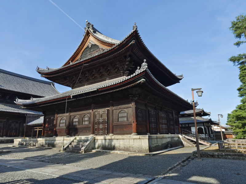 Сны о Японии: Дорого. И очень сердито. (лето 2022)