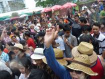 19 апреля - апогей Сонгкрана