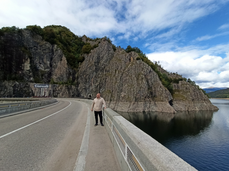 Barajul Vidraru, Румыния