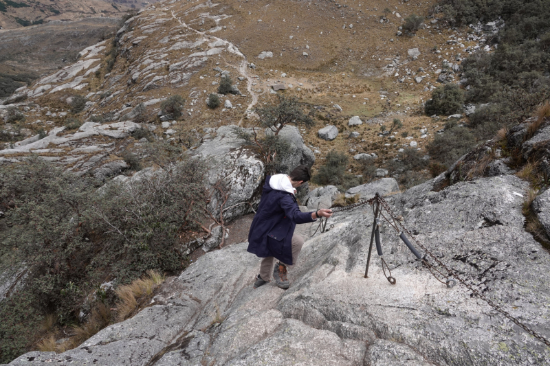 Активный взгляд на Перу летом 2022 г. (трое здоровы, а у одного ножка болит)