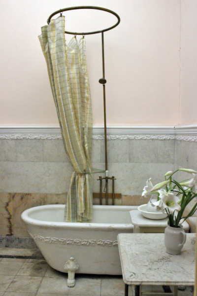 Достопримечательности Крыма: Феодосия, Коктебель, Судак, Нов свет, Ялта, Гурзуф, Ай-Петри. Фиолент Балаклава, Бахчисарай, Алушта, Евпатория, Тарханкут