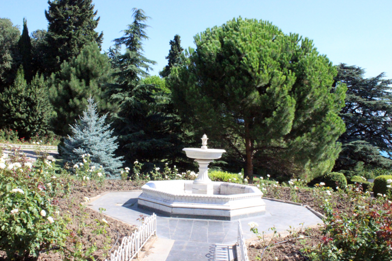 Достопримечательности Крыма: Феодосия, Коктебель, Судак, Нов свет, Ялта, Гурзуф, Ай-Петри. Фиолент Балаклава, Бахчисарай, Алушта, Евпатория, Тарханкут