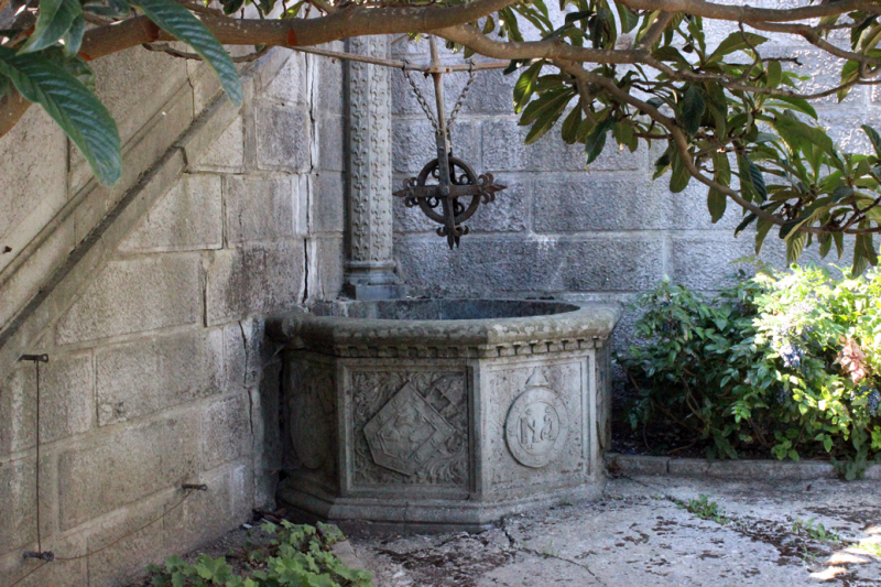 Достопримечательности Крыма: Феодосия, Коктебель, Судак, Нов свет, Ялта, Гурзуф, Ай-Петри. Фиолент Балаклава, Бахчисарай, Алушта, Евпатория, Тарханкут