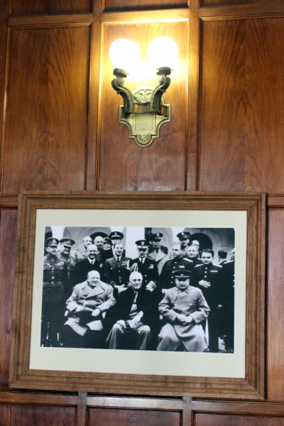 Достопримечательности Крыма: Феодосия, Коктебель, Судак, Нов свет, Ялта, Гурзуф, Ай-Петри. Фиолент Балаклава, Бахчисарай, Алушта, Евпатория, Тарханкут