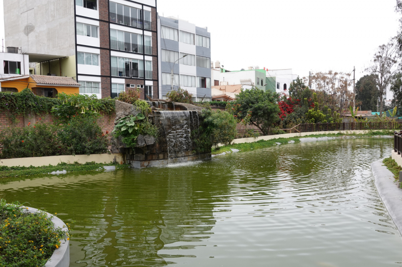 Активный взгляд на Перу летом 2022 г. (трое здоровы, а у одного ножка болит)