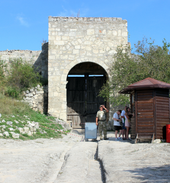 Достопримечательности Крыма: Феодосия, Коктебель, Судак, Нов свет, Ялта, Гурзуф, Ай-Петри. Фиолент Балаклава, Бахчисарай, Алушта, Евпатория, Тарханкут