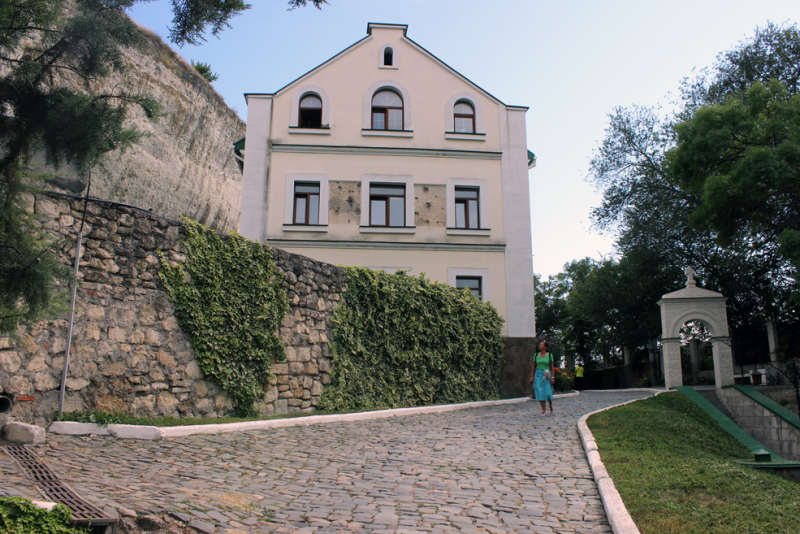 Достопримечательности Крыма: Феодосия, Коктебель, Судак, Нов свет, Ялта, Гурзуф, Ай-Петри. Фиолент Балаклава, Бахчисарай, Алушта, Евпатория, Тарханкут