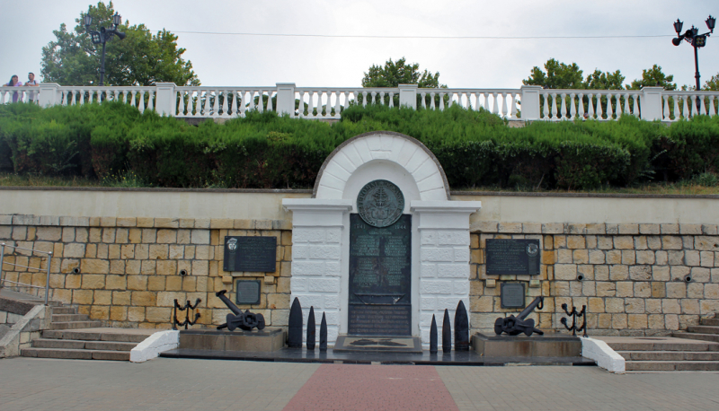 Достопримечательности Крыма: Феодосия, Коктебель, Судак, Нов свет, Ялта, Гурзуф, Ай-Петри. Фиолент Балаклава, Бахчисарай, Алушта, Евпатория, Тарханкут