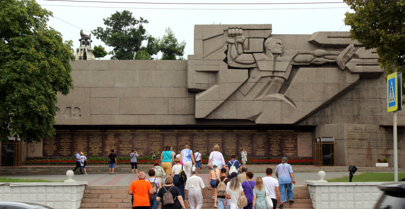 Достопримечательности Крыма: Феодосия, Коктебель, Судак, Нов свет, Ялта, Гурзуф, Ай-Петри. Фиолент Балаклава, Бахчисарай, Алушта, Евпатория, Тарханкут