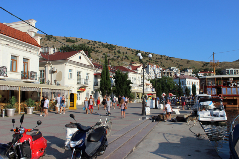 Достопримечательности Крыма: Феодосия, Коктебель, Судак, Нов свет, Ялта, Гурзуф, Ай-Петри. Фиолент Балаклава, Бахчисарай, Алушта, Евпатория, Тарханкут