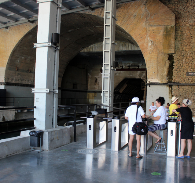 Достопримечательности Крыма: Феодосия, Коктебель, Судак, Нов свет, Ялта, Гурзуф, Ай-Петри. Фиолент Балаклава, Бахчисарай, Алушта, Евпатория, Тарханкут