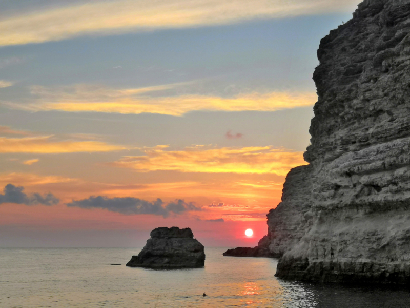 Достопримечательности Крыма: Феодосия, Коктебель, Судак, Нов свет, Ялта, Гурзуф, Ай-Петри. Фиолент Балаклава, Бахчисарай, Алушта, Евпатория, Тарханкут