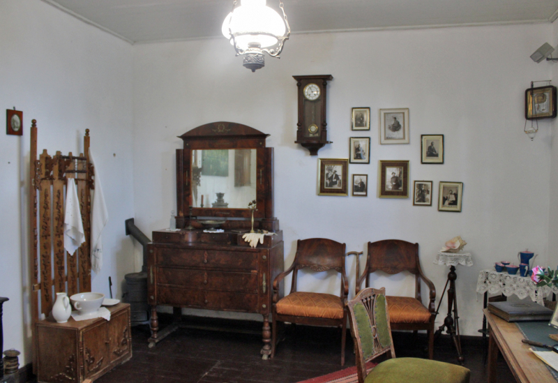 Достопримечательности Крыма: Феодосия, Коктебель, Судак, Нов свет, Ялта, Гурзуф, Ай-Петри. Фиолент Балаклава, Бахчисарай, Алушта, Евпатория, Тарханкут