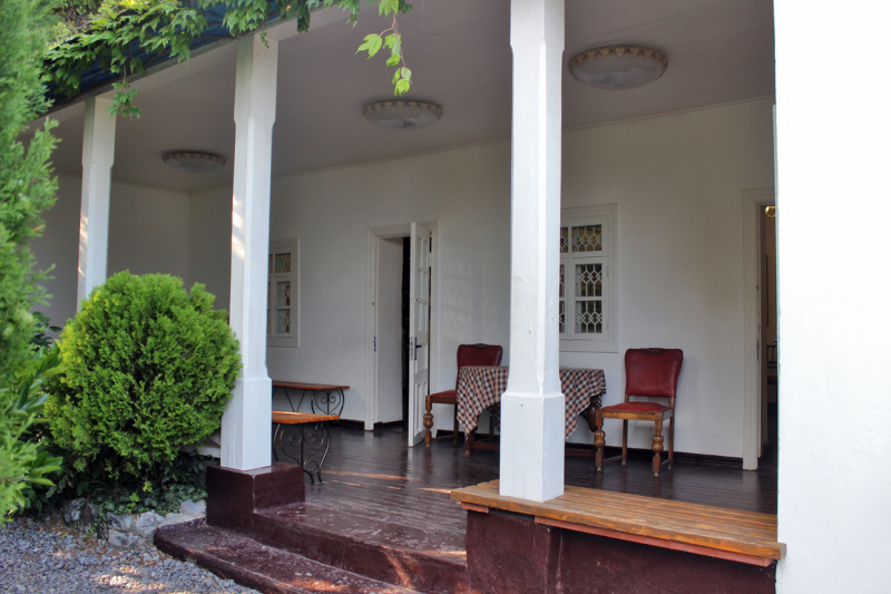 Достопримечательности Крыма: Феодосия, Коктебель, Судак, Нов свет, Ялта, Гурзуф, Ай-Петри. Фиолент Балаклава, Бахчисарай, Алушта, Евпатория, Тарханкут