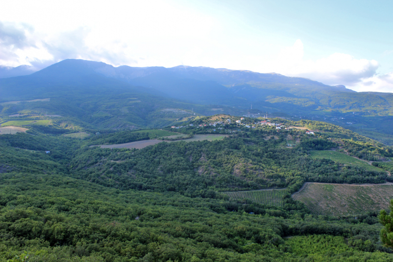 Достопримечательности Крыма: Феодосия, Коктебель, Судак, Нов свет, Ялта, Гурзуф, Ай-Петри. Фиолент Балаклава, Бахчисарай, Алушта, Евпатория, Тарханкут