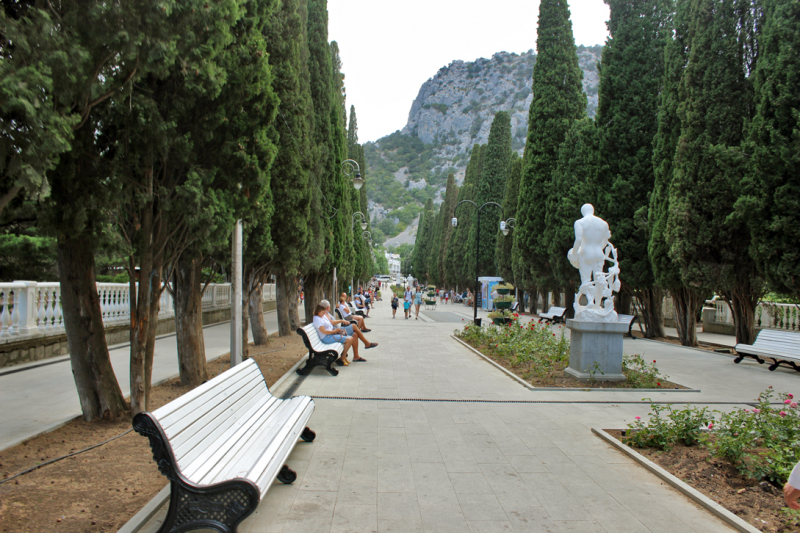 Достопримечательности Крыма: Феодосия, Коктебель, Судак, Нов свет, Ялта, Гурзуф, Ай-Петри. Фиолент Балаклава, Бахчисарай, Алушта, Евпатория, Тарханкут