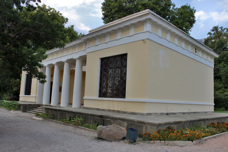 Достопримечательности Крыма: Феодосия, Коктебель, Судак, Нов свет, Ялта, Гурзуф, Ай-Петри. Фиолент Балаклава, Бахчисарай, Алушта, Евпатория, Тарханкут