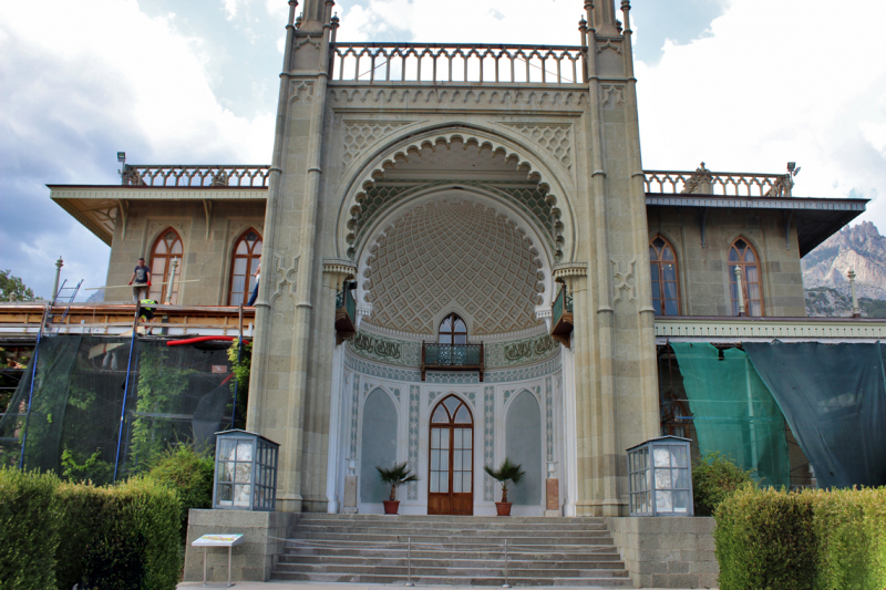 Достопримечательности Крыма: Феодосия, Коктебель, Судак, Нов свет, Ялта, Гурзуф, Ай-Петри. Фиолент Балаклава, Бахчисарай, Алушта, Евпатория, Тарханкут