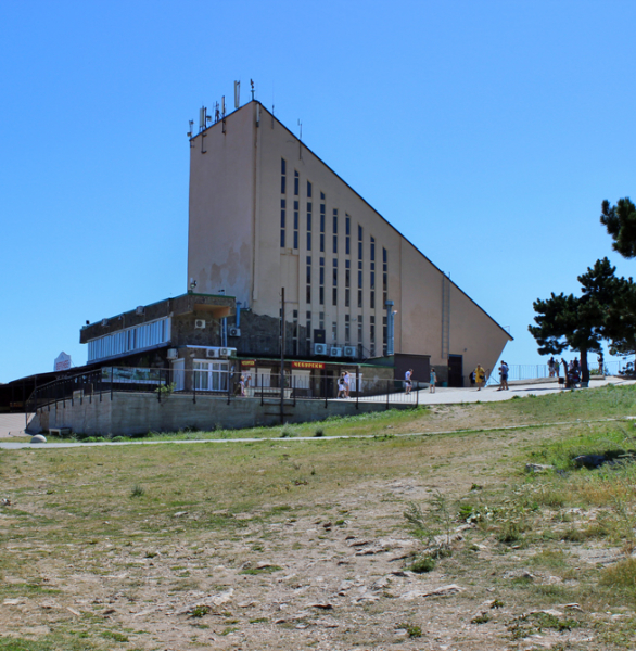 Достопримечательности Крыма: Феодосия, Коктебель, Судак, Нов свет, Ялта, Гурзуф, Ай-Петри. Фиолент Балаклава, Бахчисарай, Алушта, Евпатория, Тарханкут