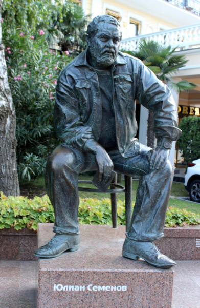 Достопримечательности Крыма: Феодосия, Коктебель, Судак, Нов свет, Ялта, Гурзуф, Ай-Петри. Фиолент Балаклава, Бахчисарай, Алушта, Евпатория, Тарханкут