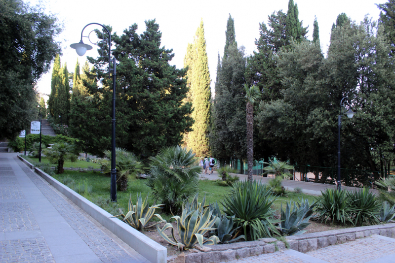 Достопримечательности Крыма: Феодосия, Коктебель, Судак, Нов свет, Ялта, Гурзуф, Ай-Петри. Фиолент Балаклава, Бахчисарай, Алушта, Евпатория, Тарханкут