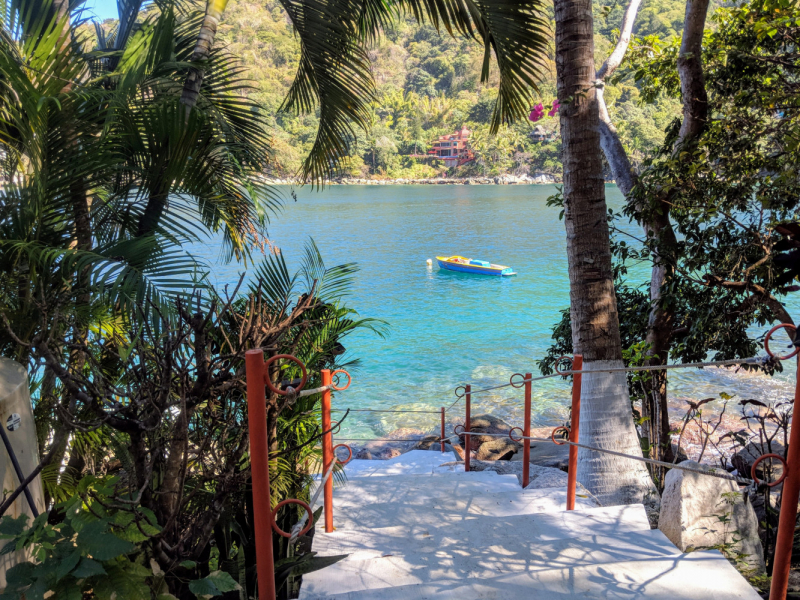 Puerto Vallarta, тихоокеанское побережье Мексики. Белое пятно на сайте Винского.