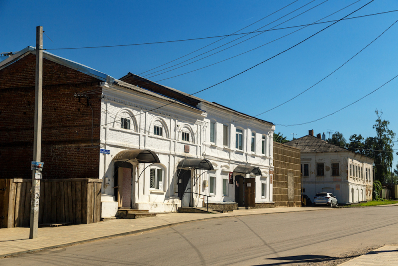 На машине в Тулу мимо итальянской кампанилы. Ясная Поляна и окрестности.