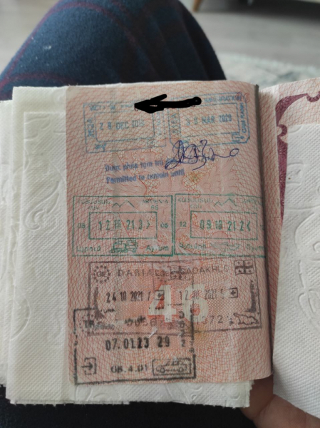 Поврежден загранпаспорт - могут быть проблемы на границе